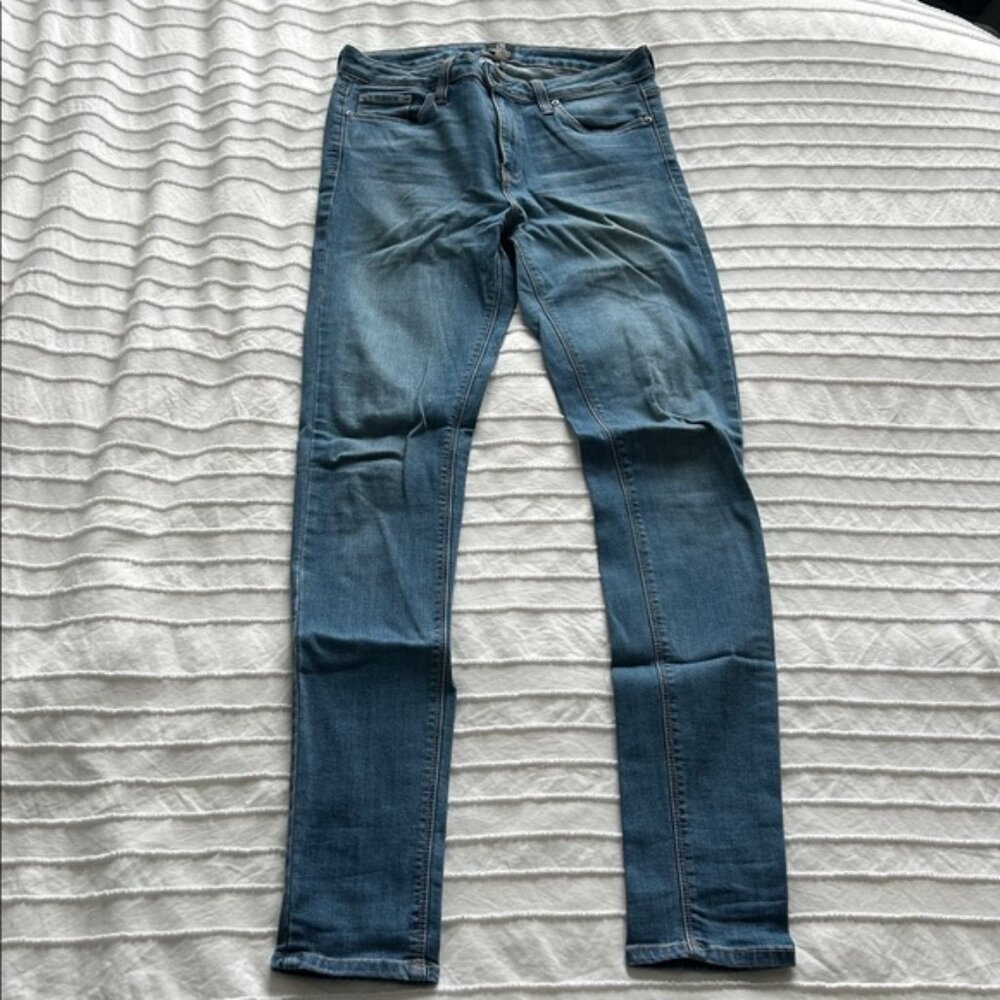 Just Black Classic Blue Jeans